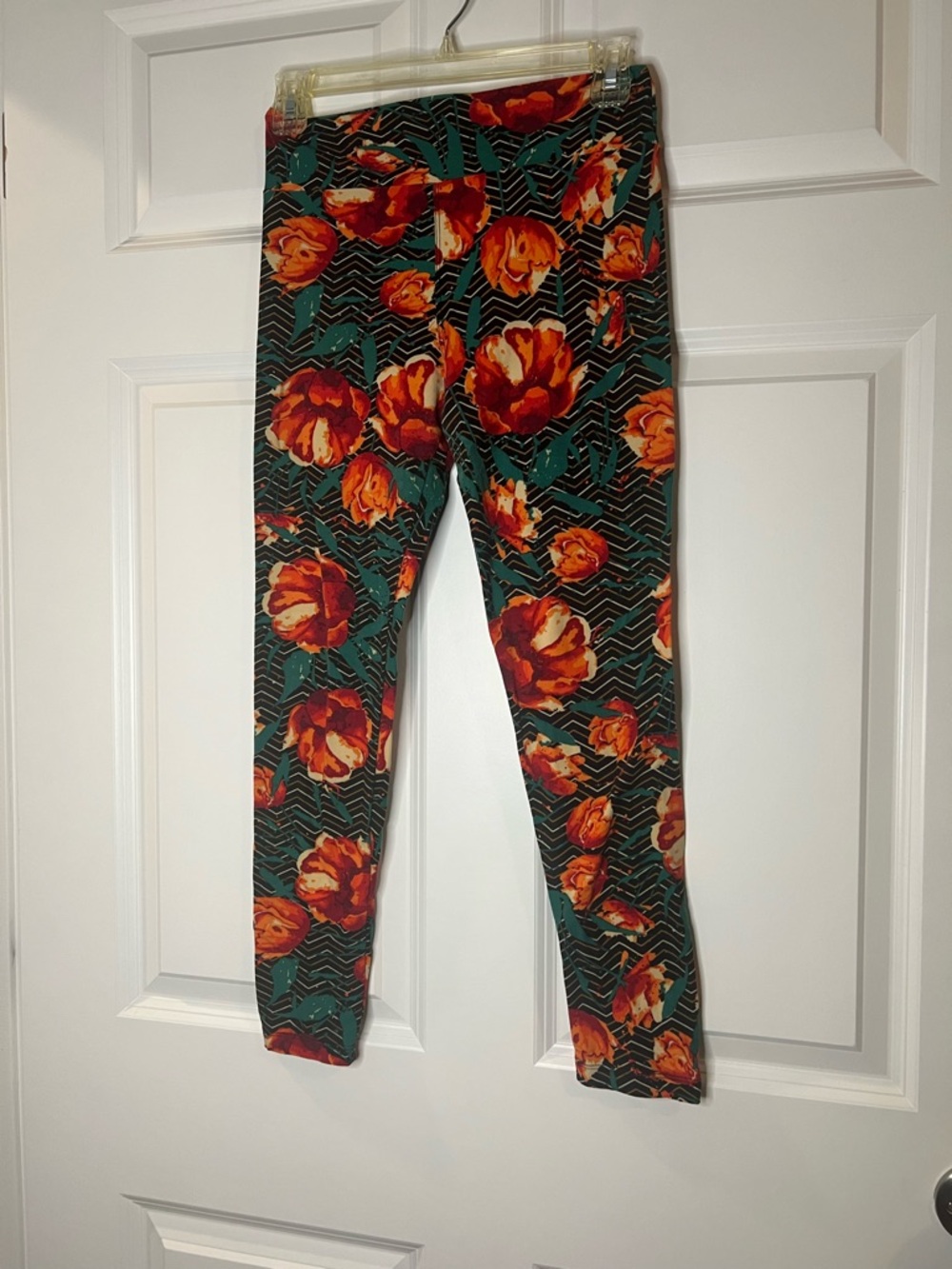 Lularoe 🌹Floral Print Green Leggings